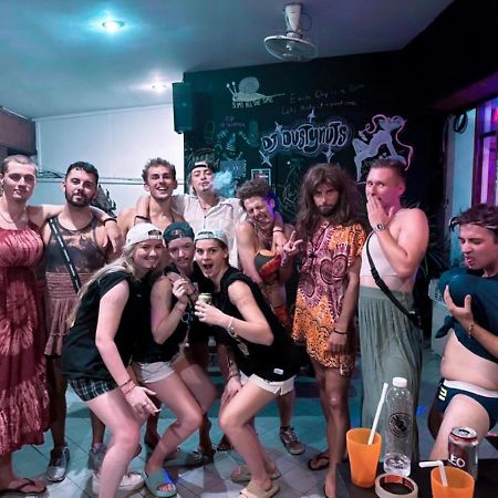 Revolution Hostel צ'יאנג מאי מראה חיצוני תמונה